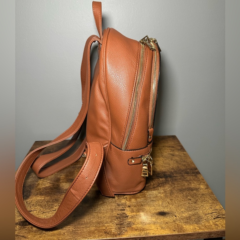G.H. Bass & Co. Leather Backpack - Picture 6 of 15